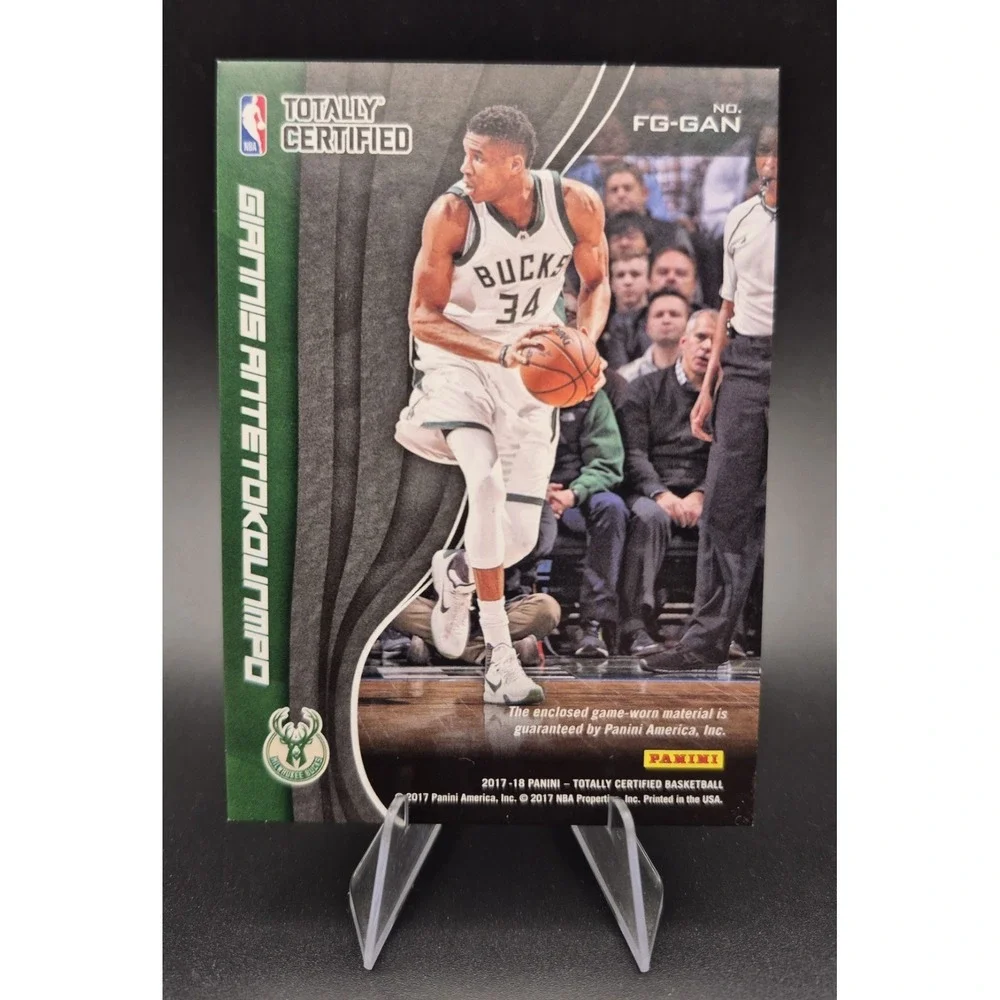 2017-18 Totally Certified Giannis Antetokounmpo #FG-GAN Fabric of the Game /25